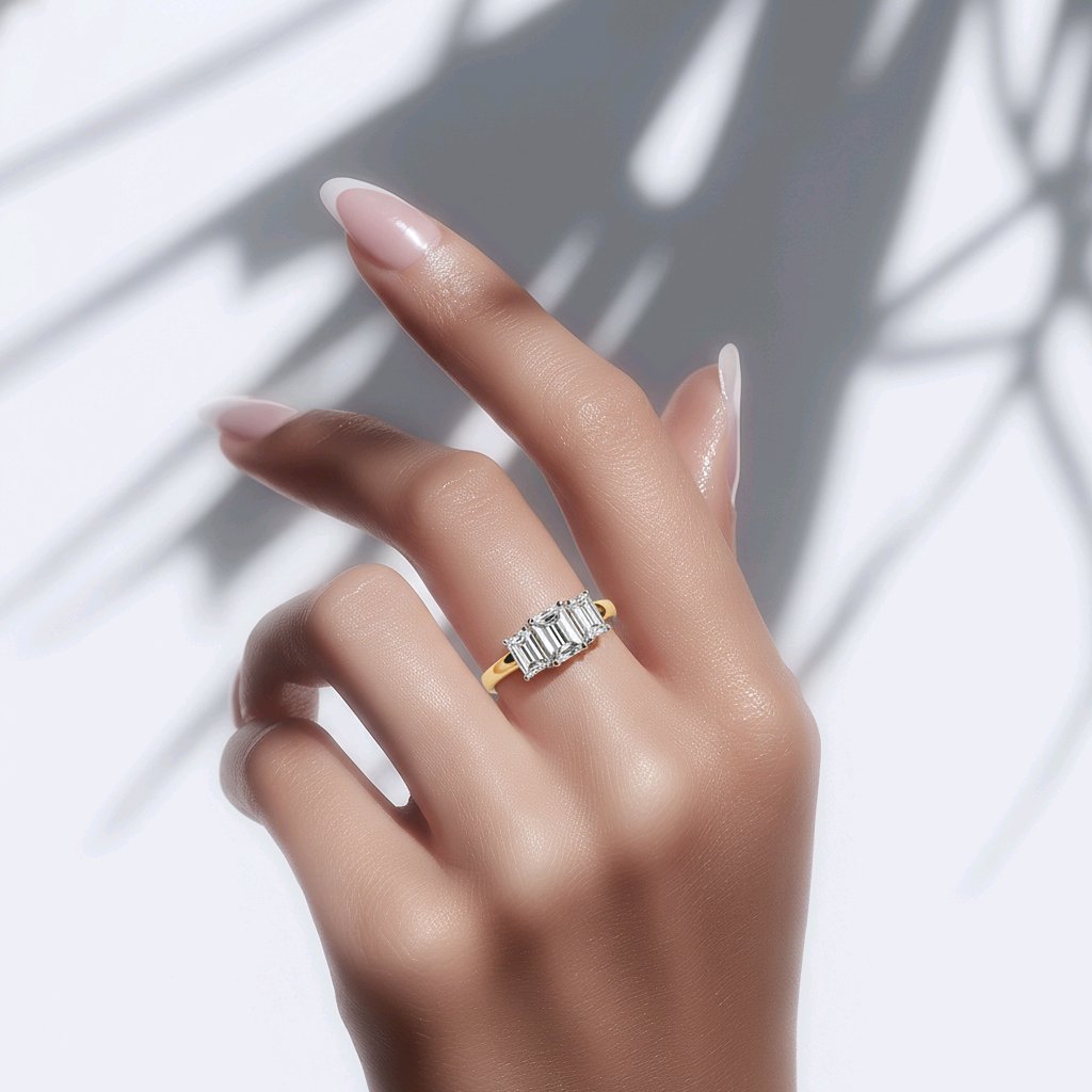 Anillo Plata 9.25 baño Oro 18k piedras zirconia Size 7.5  Alta Calidad